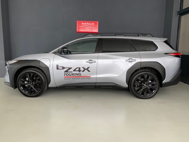 TOYOTA bZ4X Touring Premium AWD-showroom-element-1