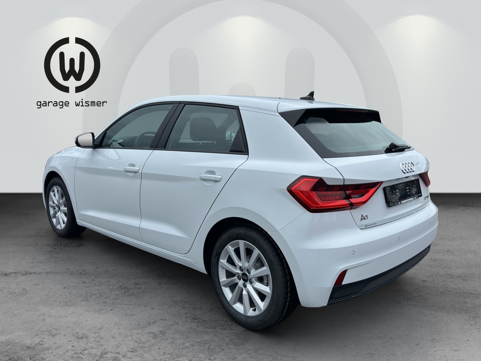 AUDI A1 Sportback 30 TFSI Attraction S-tronic-showroom-element-2