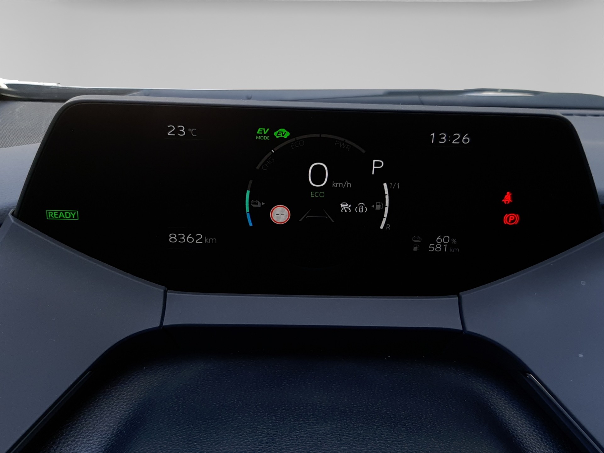 TOYOTA Prius 2.0 Plug-In-Hybrid Trend-image-9