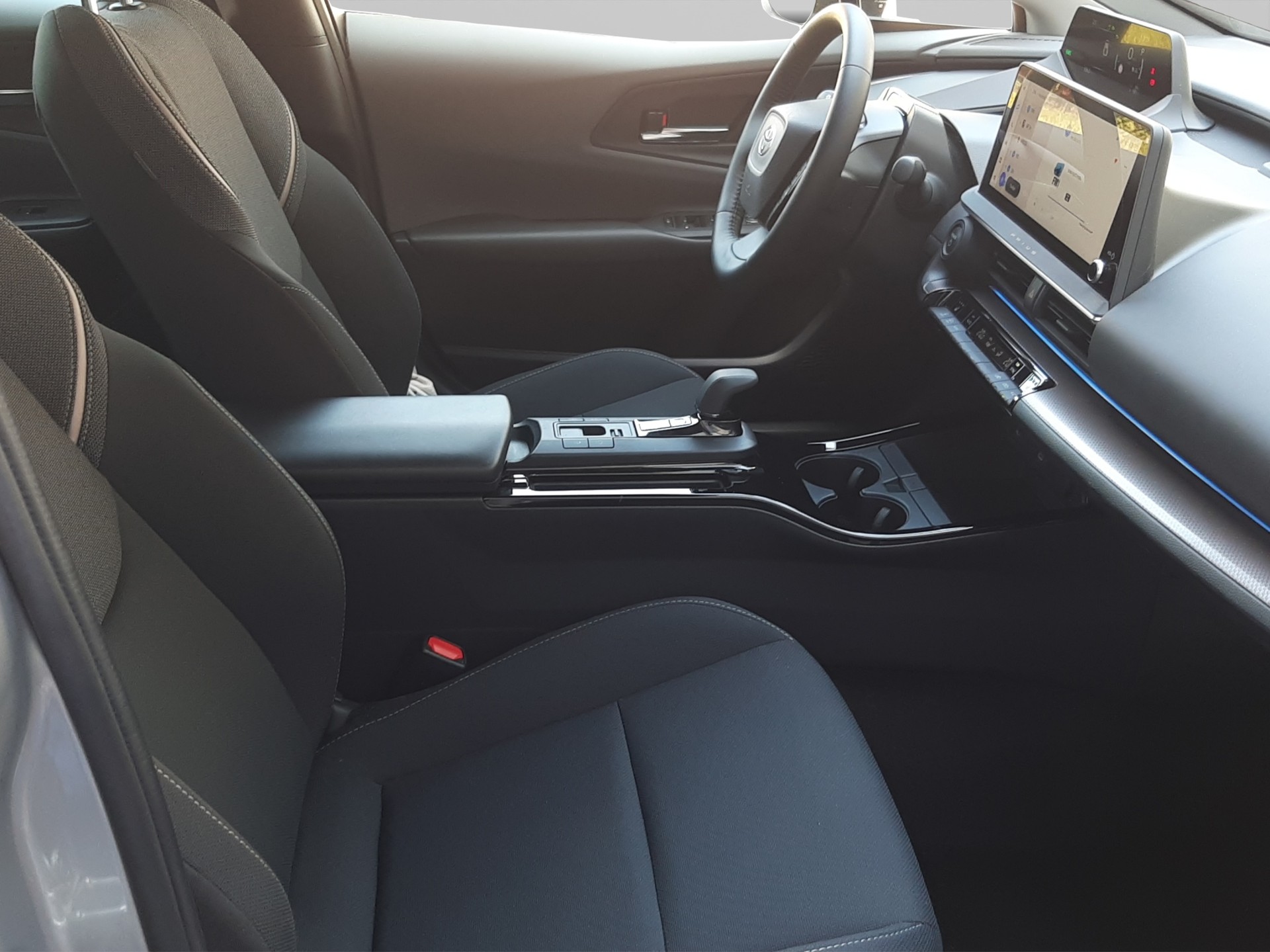 TOYOTA Prius 2.0 Plug-In-Hybrid Trend-image-15