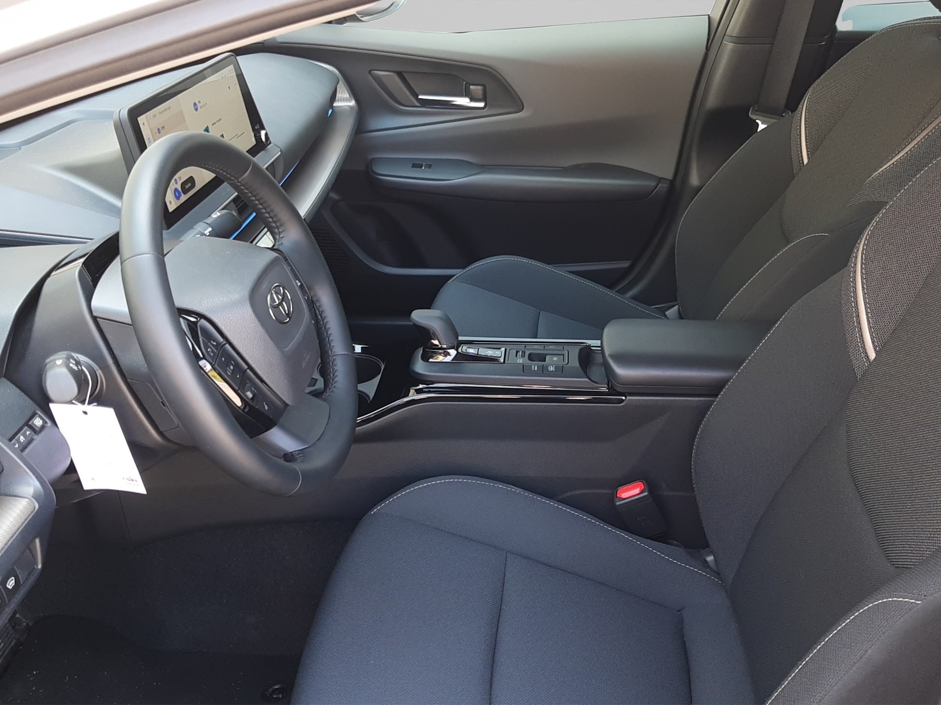 TOYOTA Prius 2.0 Plug-In-Hybrid Trend-image-8