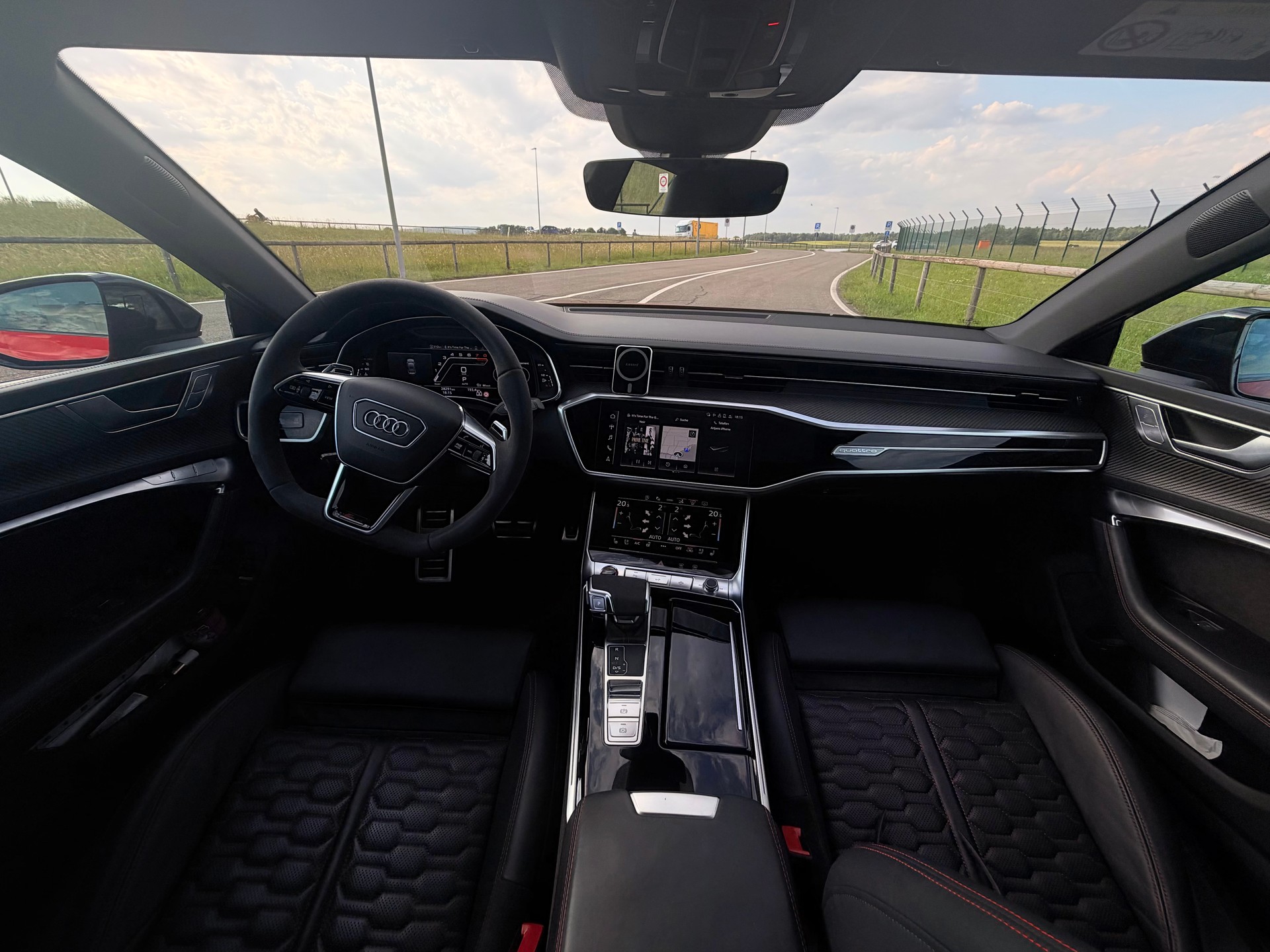 AUDI RS7 Sportback V8-image-3