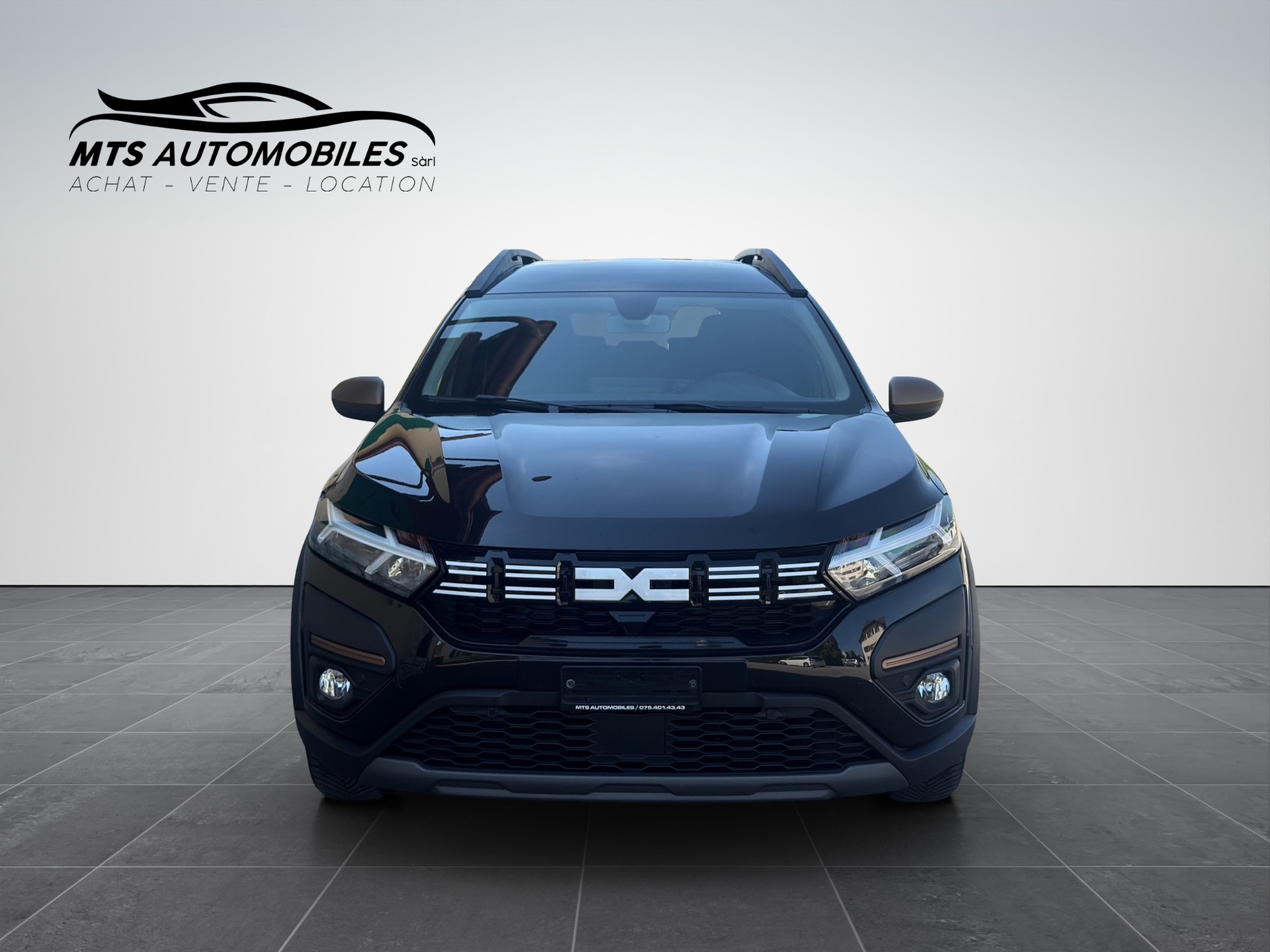 DACIA Jogger HEV 140 Extreme + 7 places-image-1