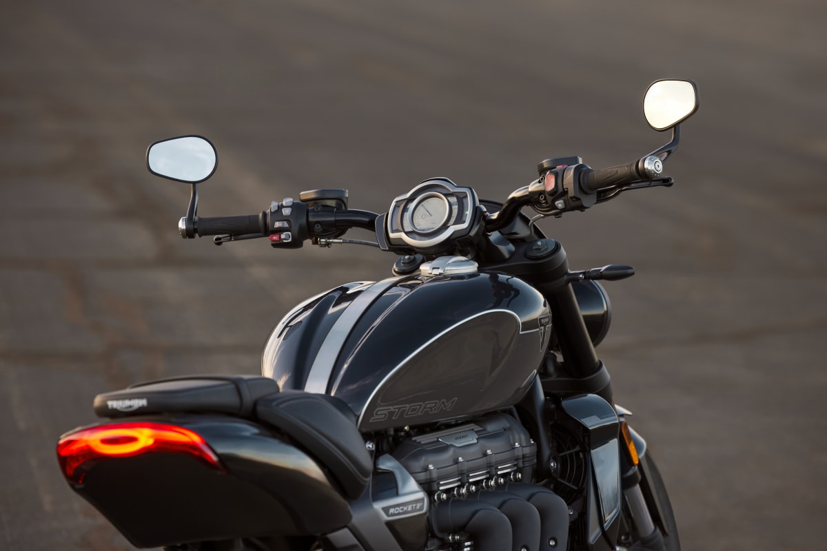 TRIUMPH Rocket 3 R Storm-image-2