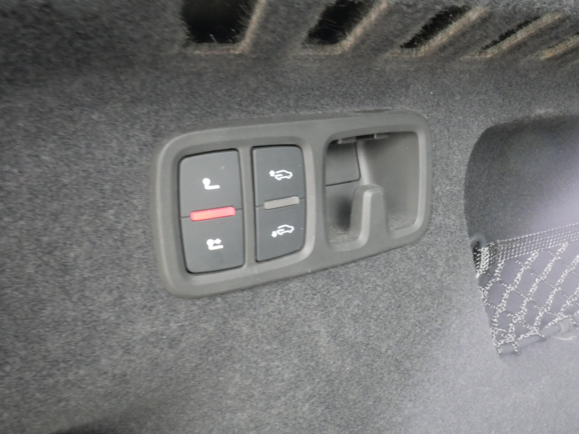 AUDI Q8 50 TDI quattro tiptronic *CH-Auto, Allradlenkung, 360°-Kamrea, AHK*-image-7