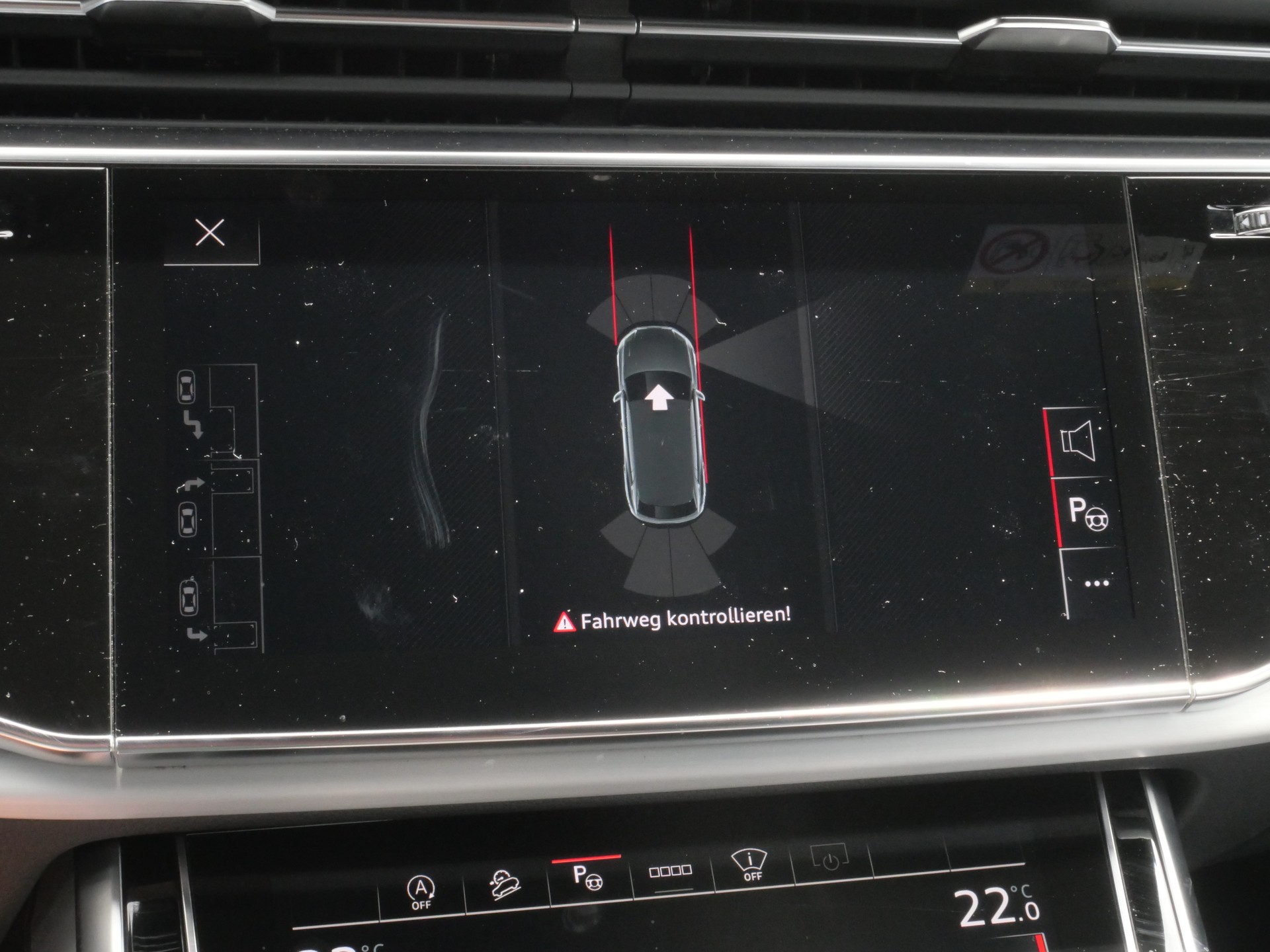 AUDI Q8 50 TDI quattro tiptronic *CH-Auto, Allradlenkung, 360°-Kamrea, AHK*-image-24