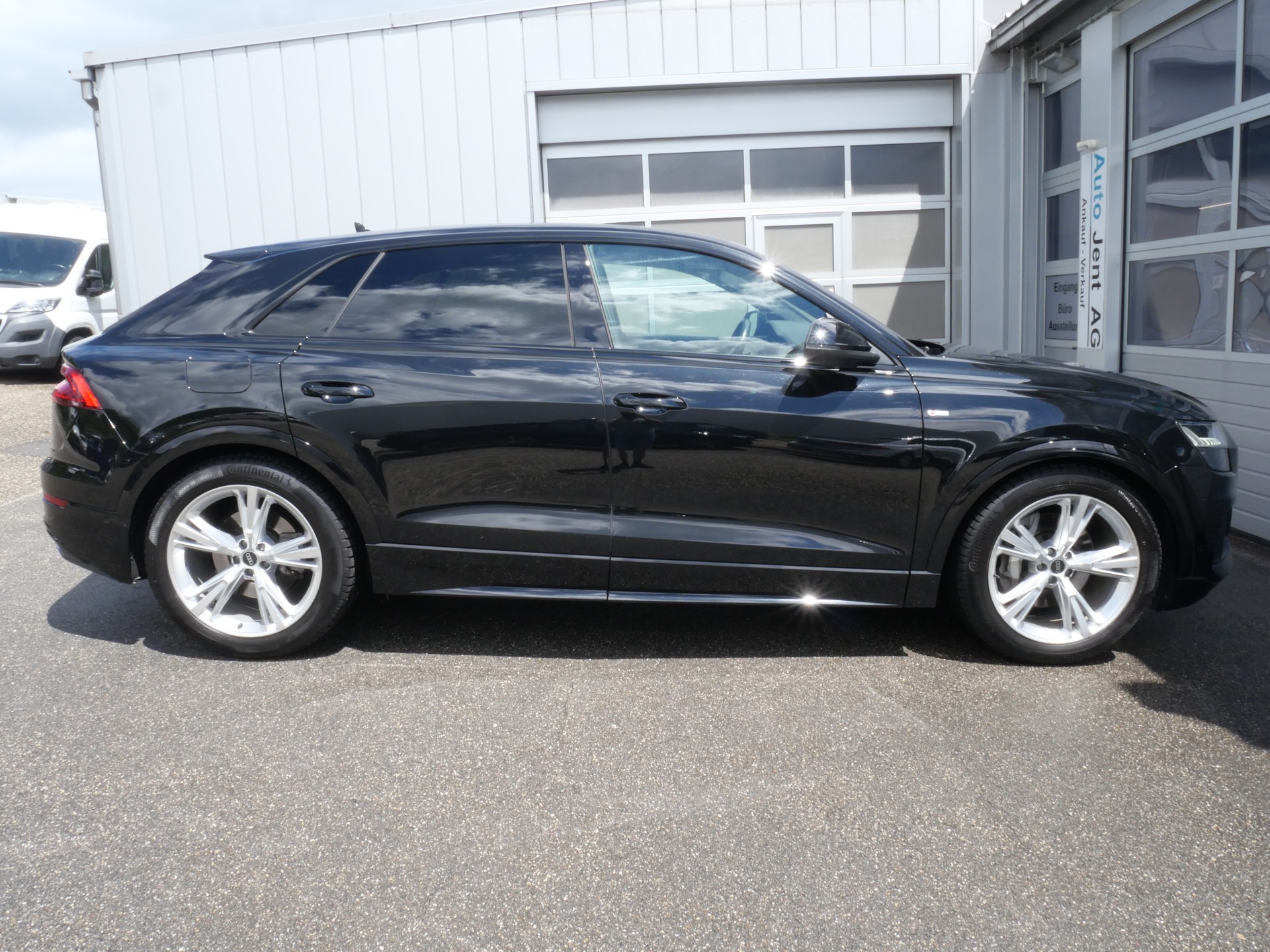 AUDI Q8 50 TDI quattro tiptronic *CH-Auto, Allradlenkung, 360°-Kamrea, AHK*-image-4