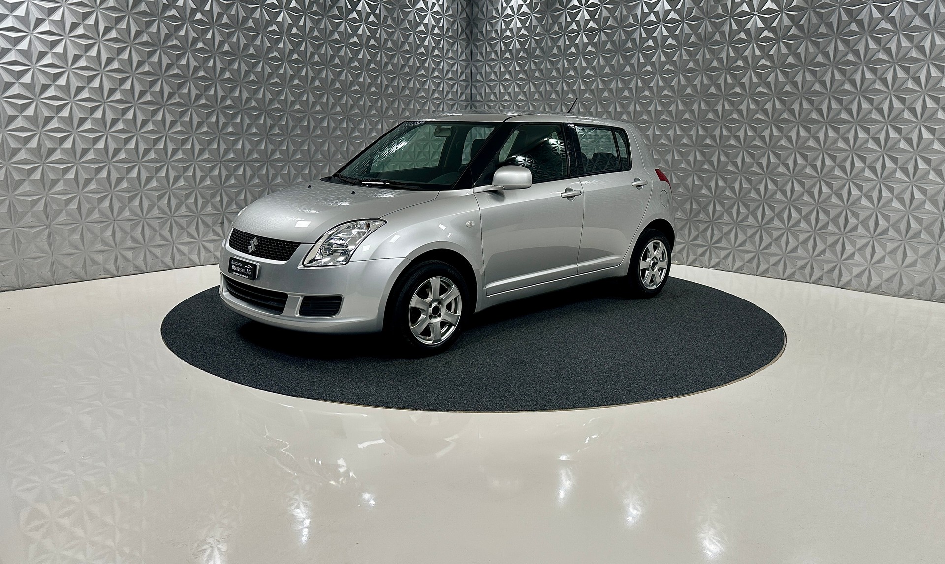 SUZUKI Swift 1.3i 16V GL 4x4