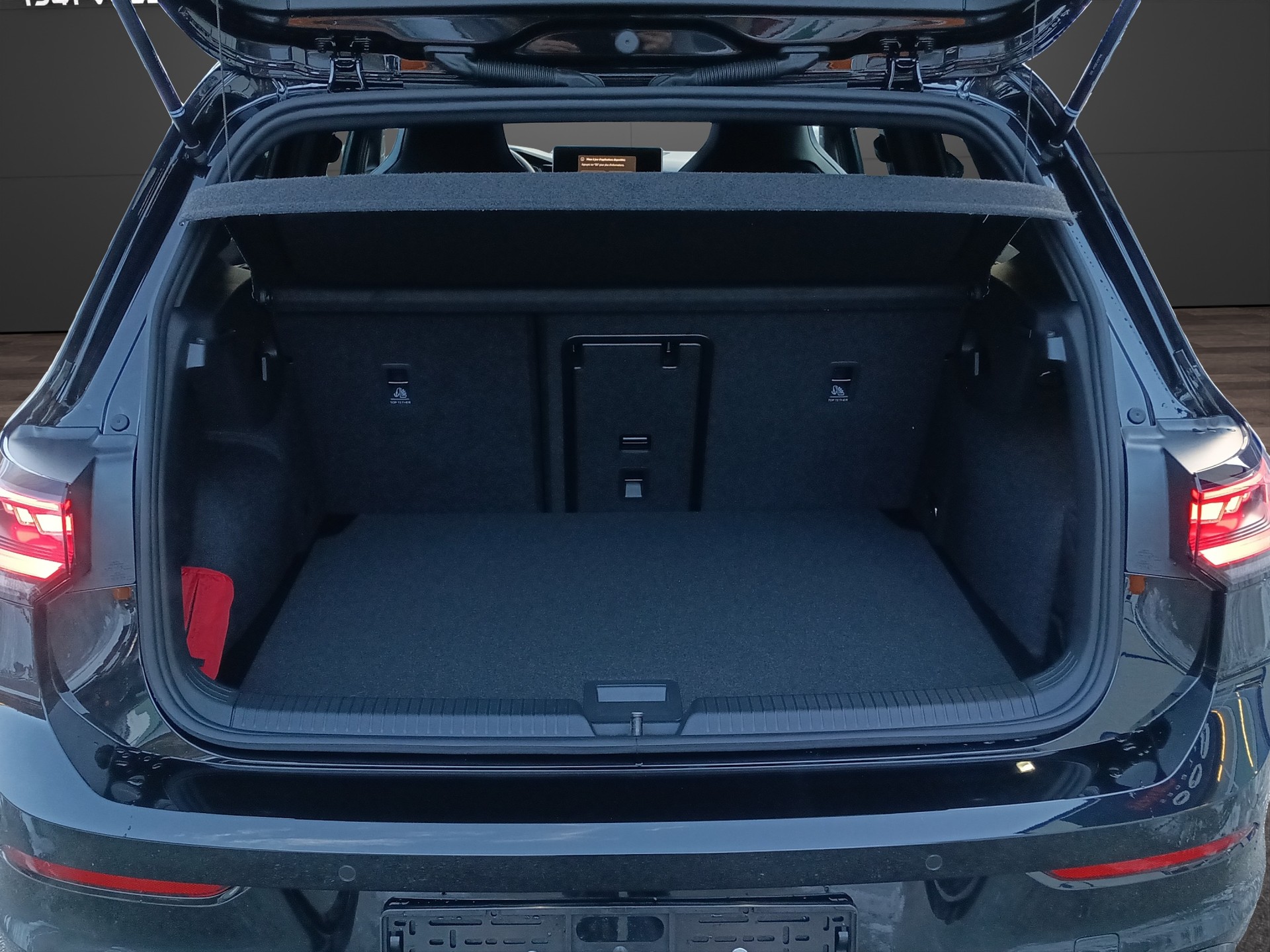 VW Golf 2.0 TSI R DSG 4 Motion-image-17