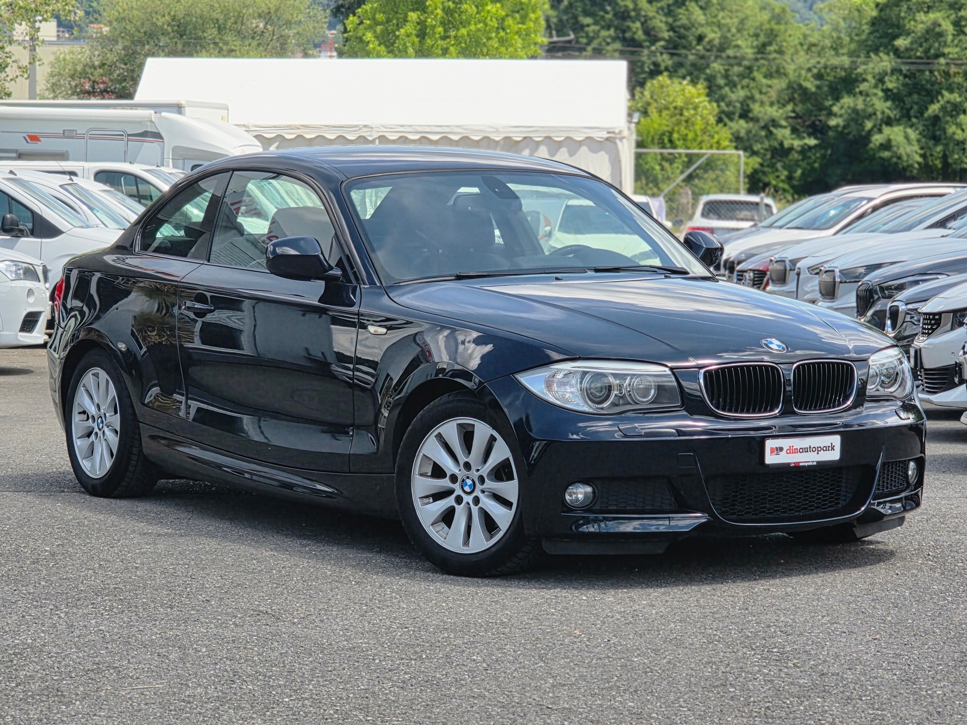 BMW 120i Coupé * CH-Fahrzeug * Frisch ab MFK *-showroom-element-3