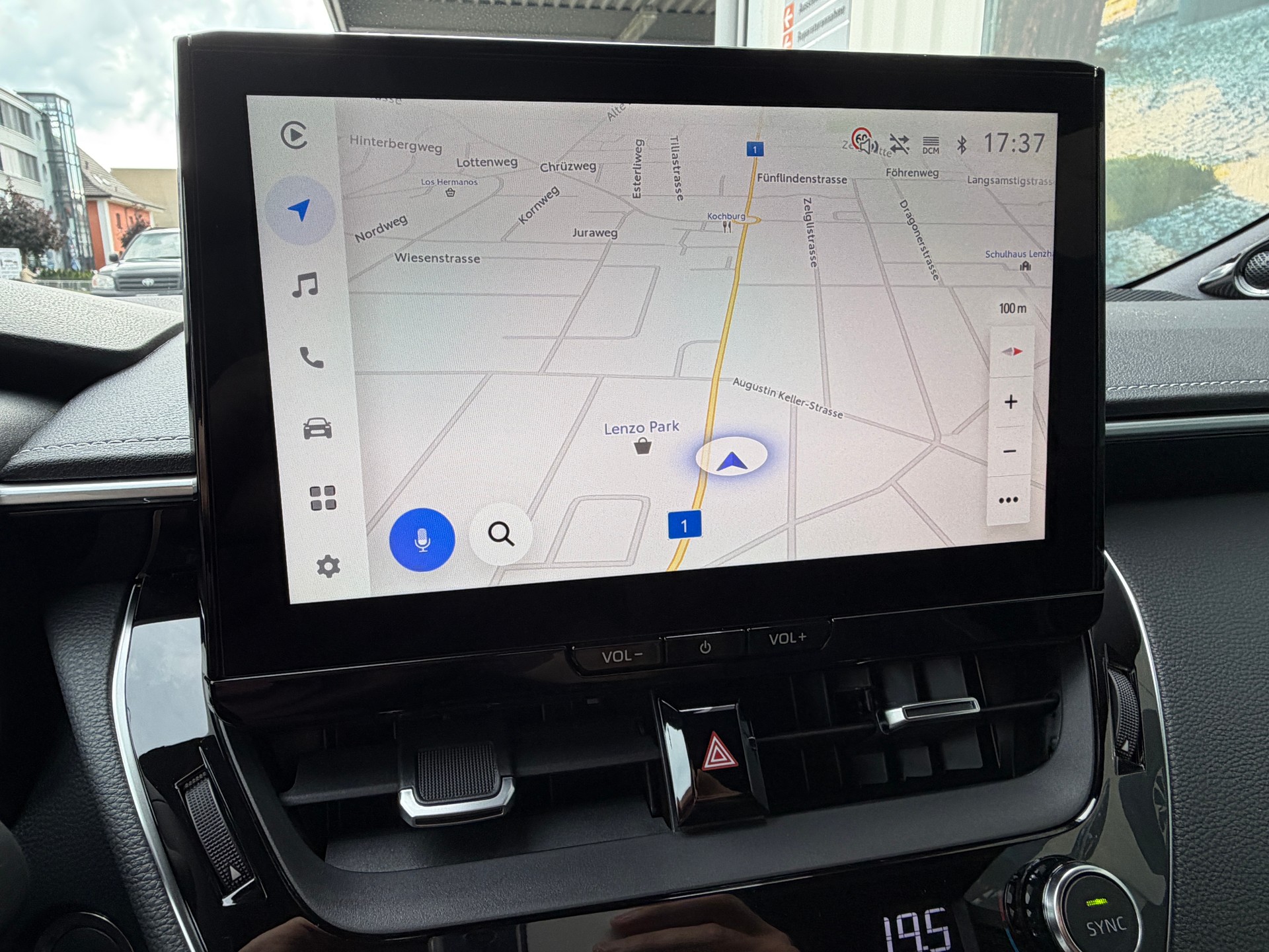 TOYOTA Corolla Touring Sports 2.0 HSD Premium e-CVT-image-16