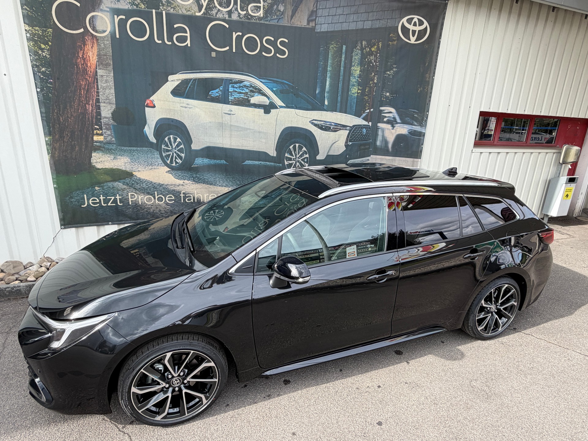 TOYOTA Corolla Touring Sports 2.0 HSD Premium e-CVT-image-6