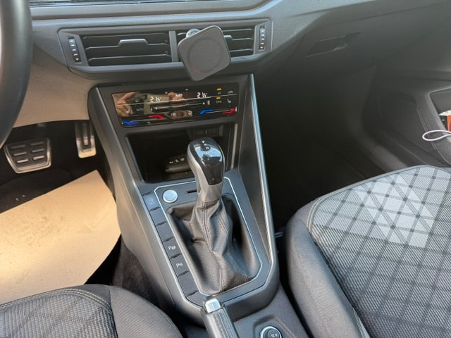 VW Taigo 1.0 TSI R-Line DSG-image-11