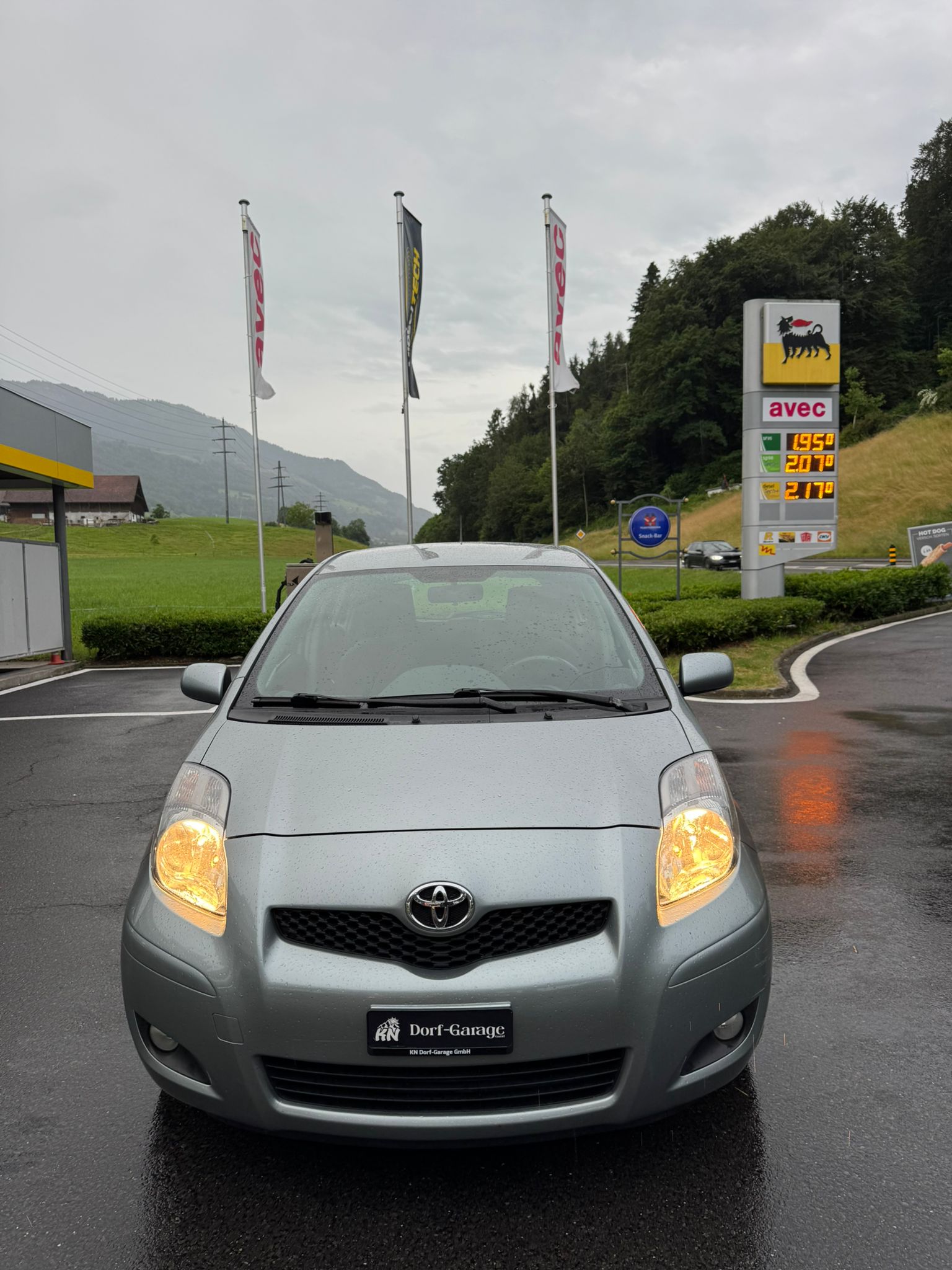TOYOTA Yaris 1.33 Linea Terra-showroom-element-1