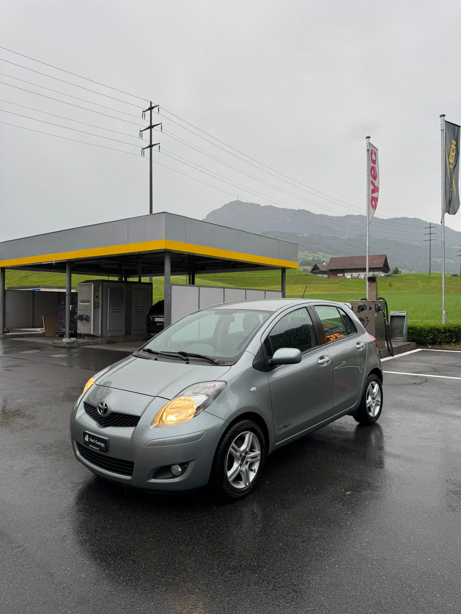 TOYOTA Yaris 1.33 Linea Terra-showroom-element-2