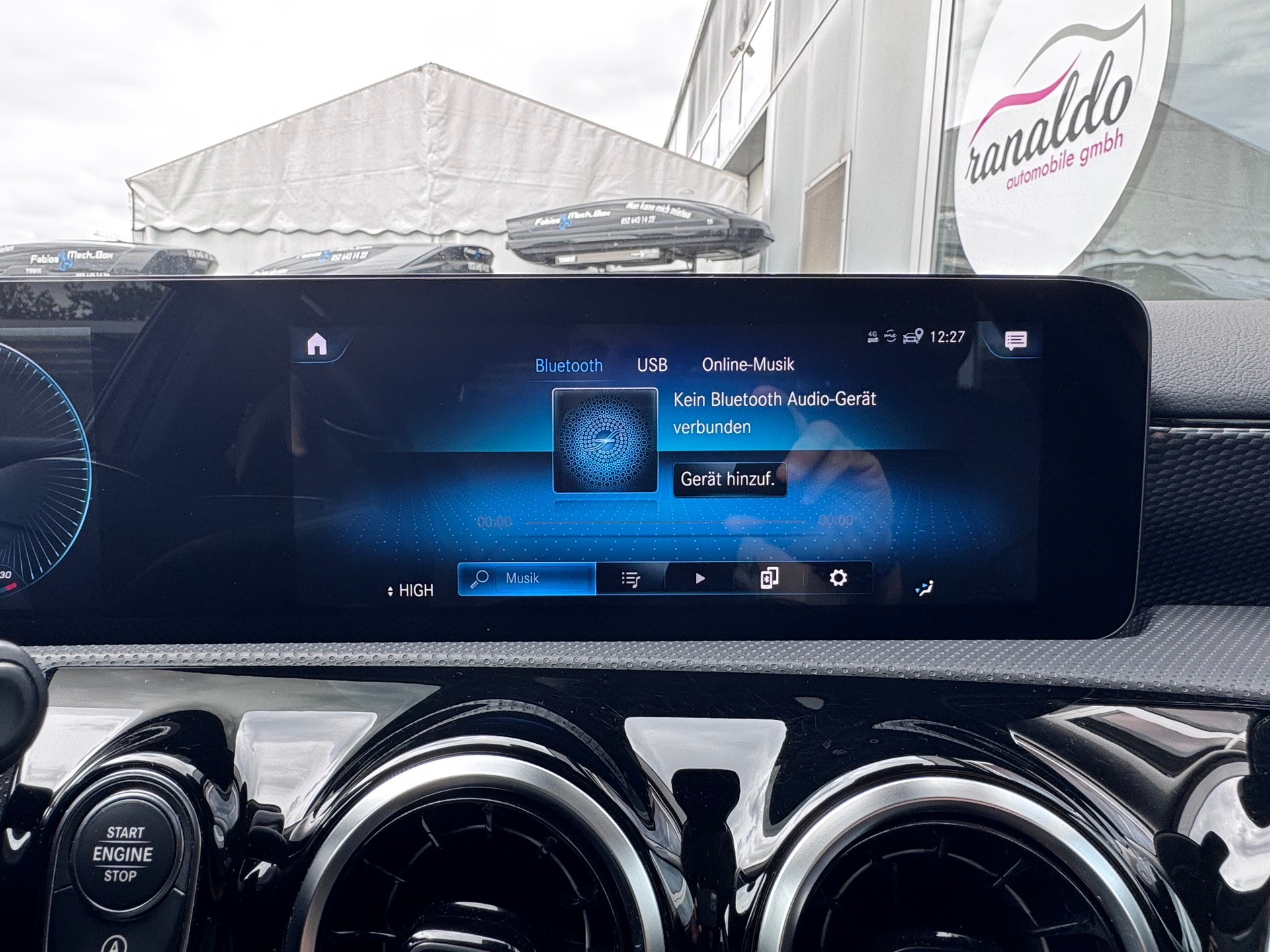 MERCEDES-BENZ A 250 4x4 7G-DCT+Led Scheinwerfer+ACC+Rückfahrkamera+Navigation+Getönte Scheiben+Volldigitales Cockpit+Sitzheizung+8-fach Alu+-image-21
