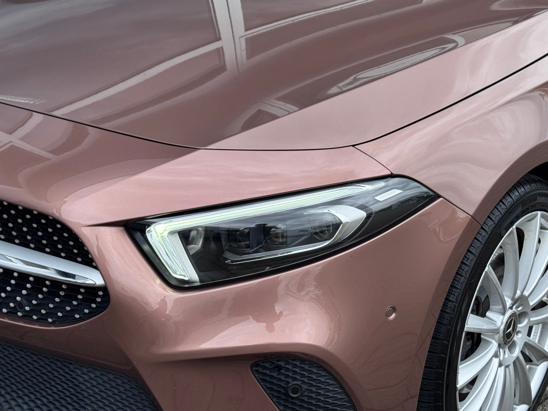 MERCEDES-BENZ A 250 4x4 7G-DCT+Led Scheinwerfer+ACC+Rückfahrkamera+Navigation+Getönte Scheiben+Volldigitales Cockpit+Sitzheizung+8-fach Alu+-image-4