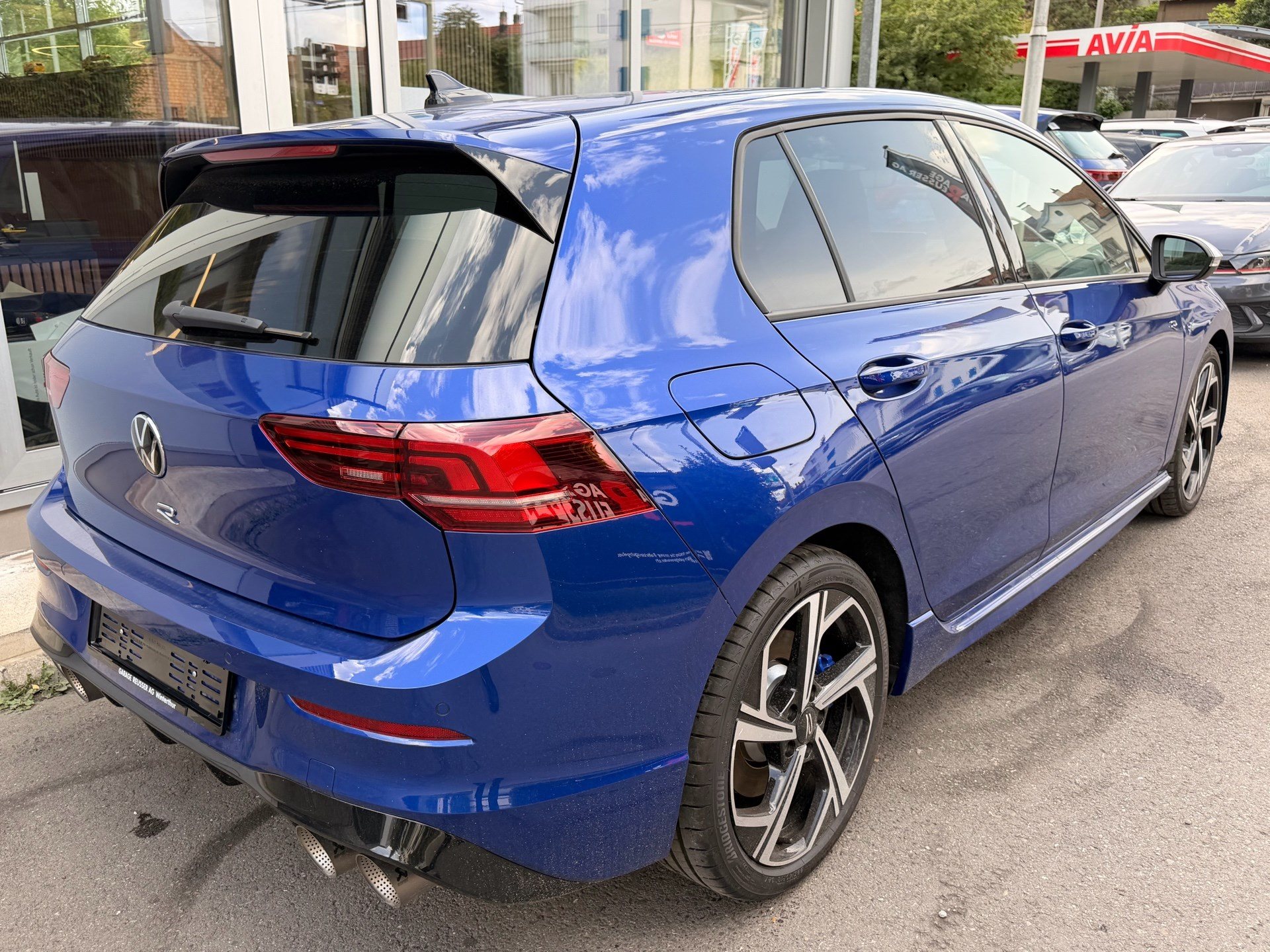 VW Golf 2.0 TSI 333 PS 4MOTION R *** AKRAPOVIC ABGAS ANLANGE ***-showroom-element-3