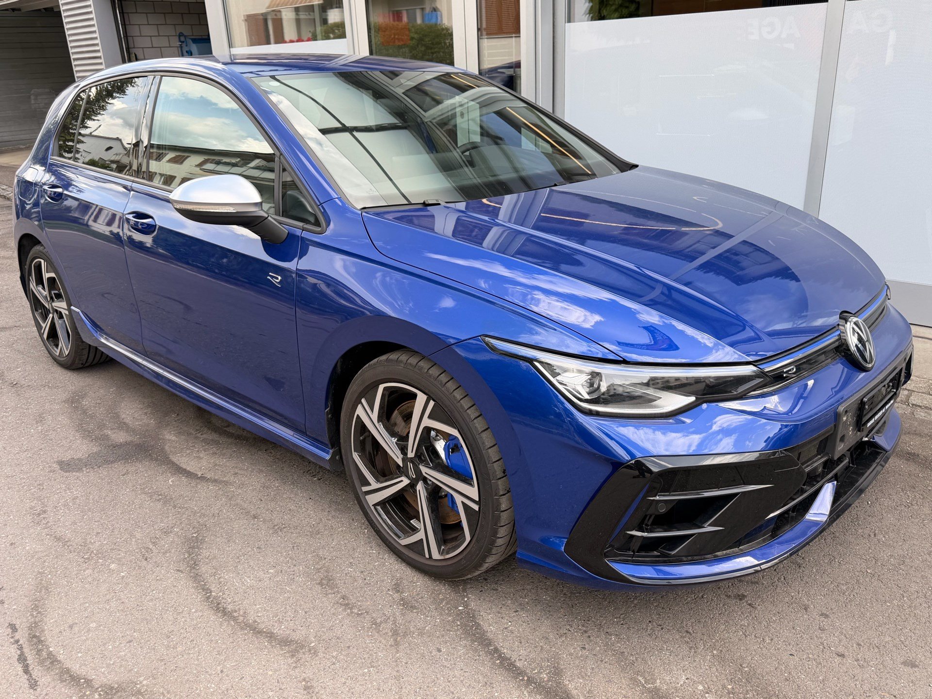 VW Golf 2.0 TSI 333 PS 4MOTION R *** AKRAPOVIC ABGAS ANLANGE ***-showroom-element-2