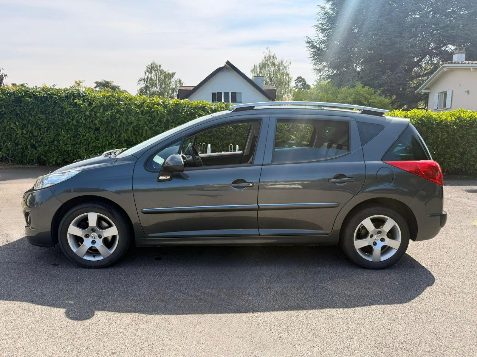 PEUGEOT 207 SW 1.6 16V Sport Automatic-showroom-element-2