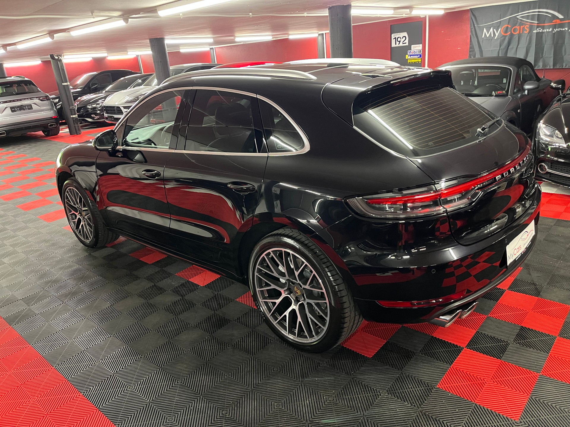 PORSCHE Macan Turbo PDK-image-9