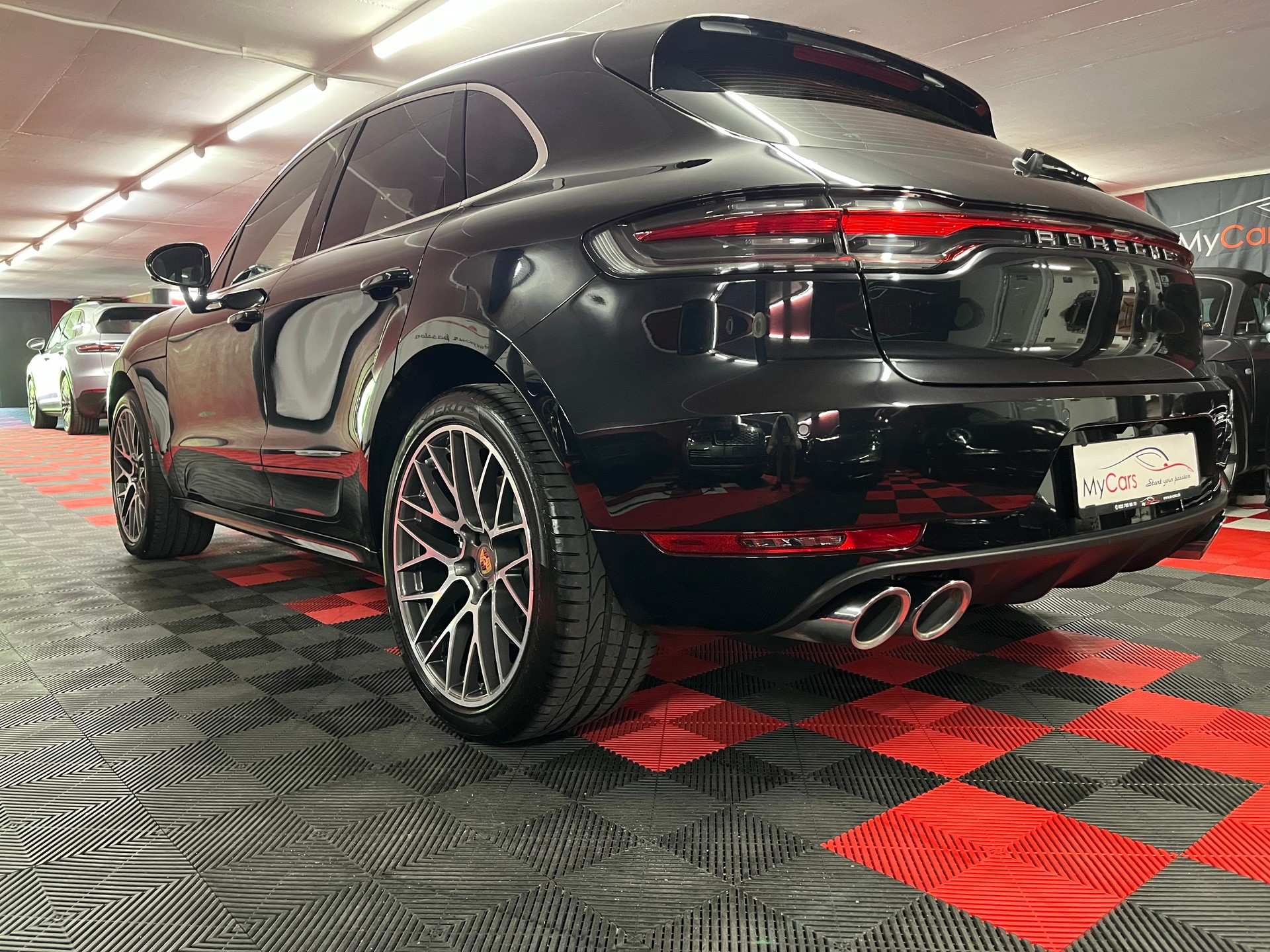 PORSCHE Macan Turbo PDK-image-8