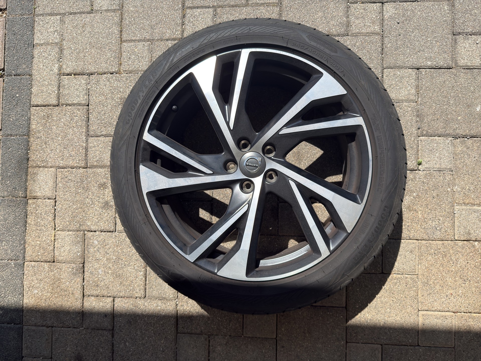 VOLVO XC40 T5 TwE R-Design DCT-image-18