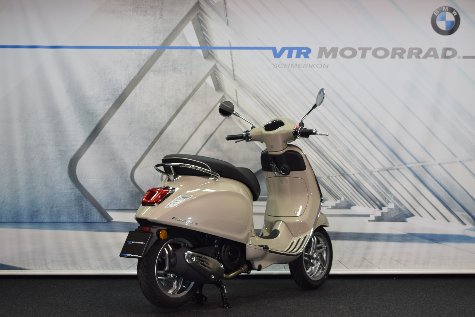 PIAGGIO Vespa Primavera 125-image-2