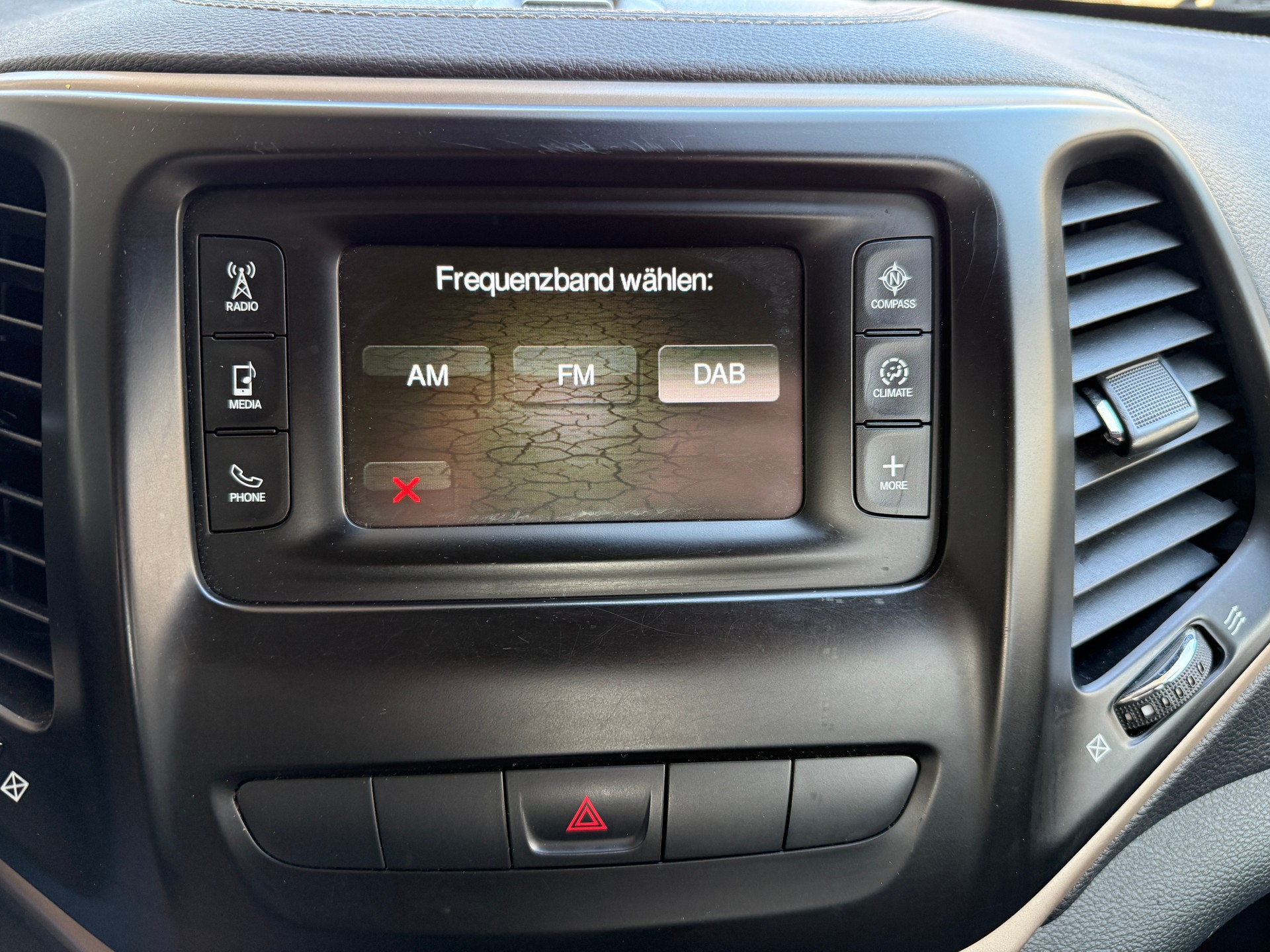 JEEP CHEROKEE-image-16