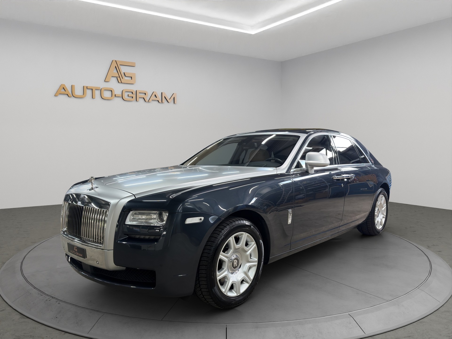ROLLS-ROYCE Ghost 6.6 V12