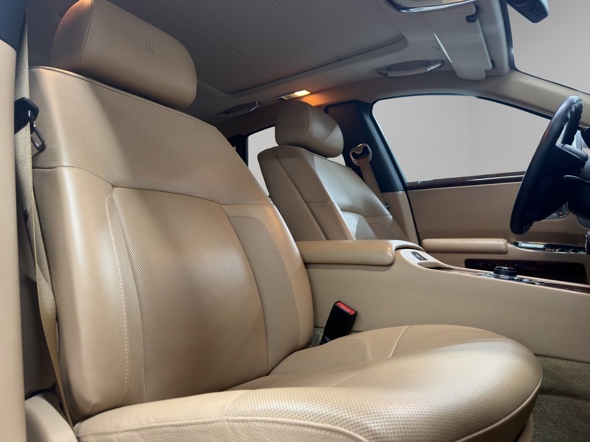 ROLLS-ROYCE Ghost 6.6 V12-image-13
