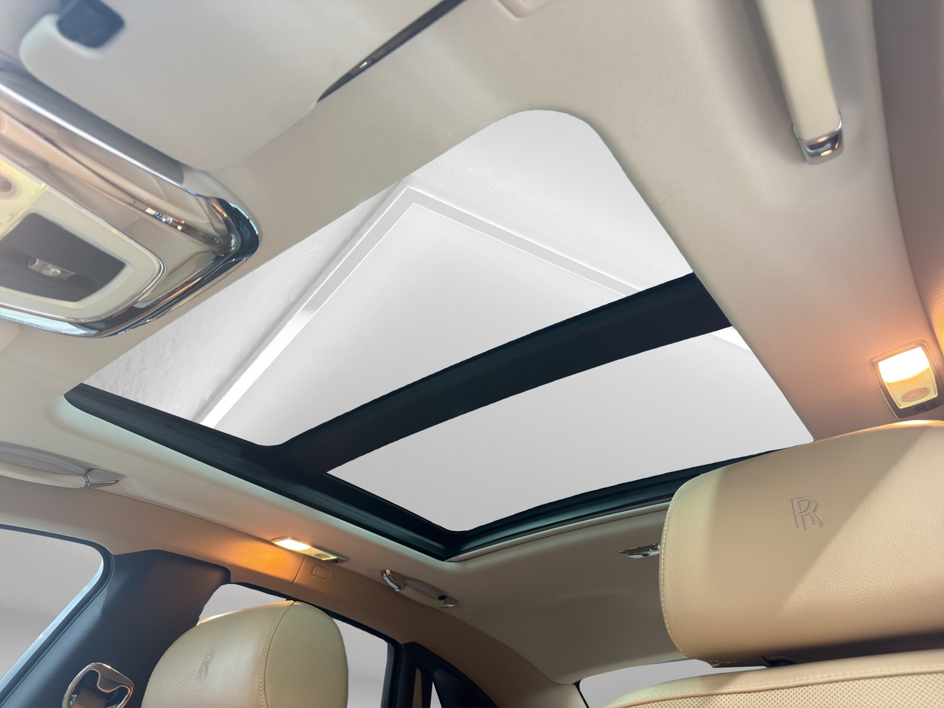 ROLLS-ROYCE Ghost 6.6 V12-image-21