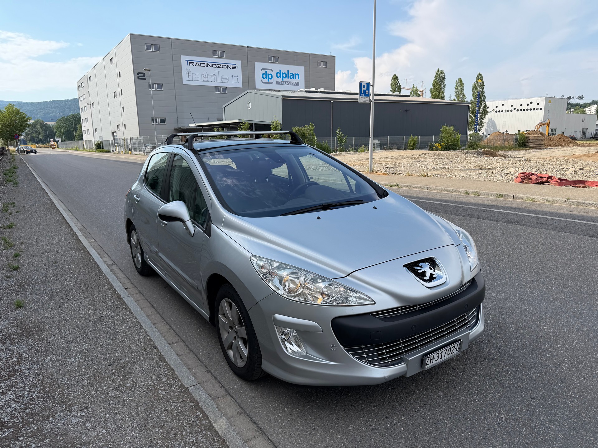 PEUGEOT 308 1.6 16V T Black&Silver **FRISCH AB MFK**-showroom-element-2