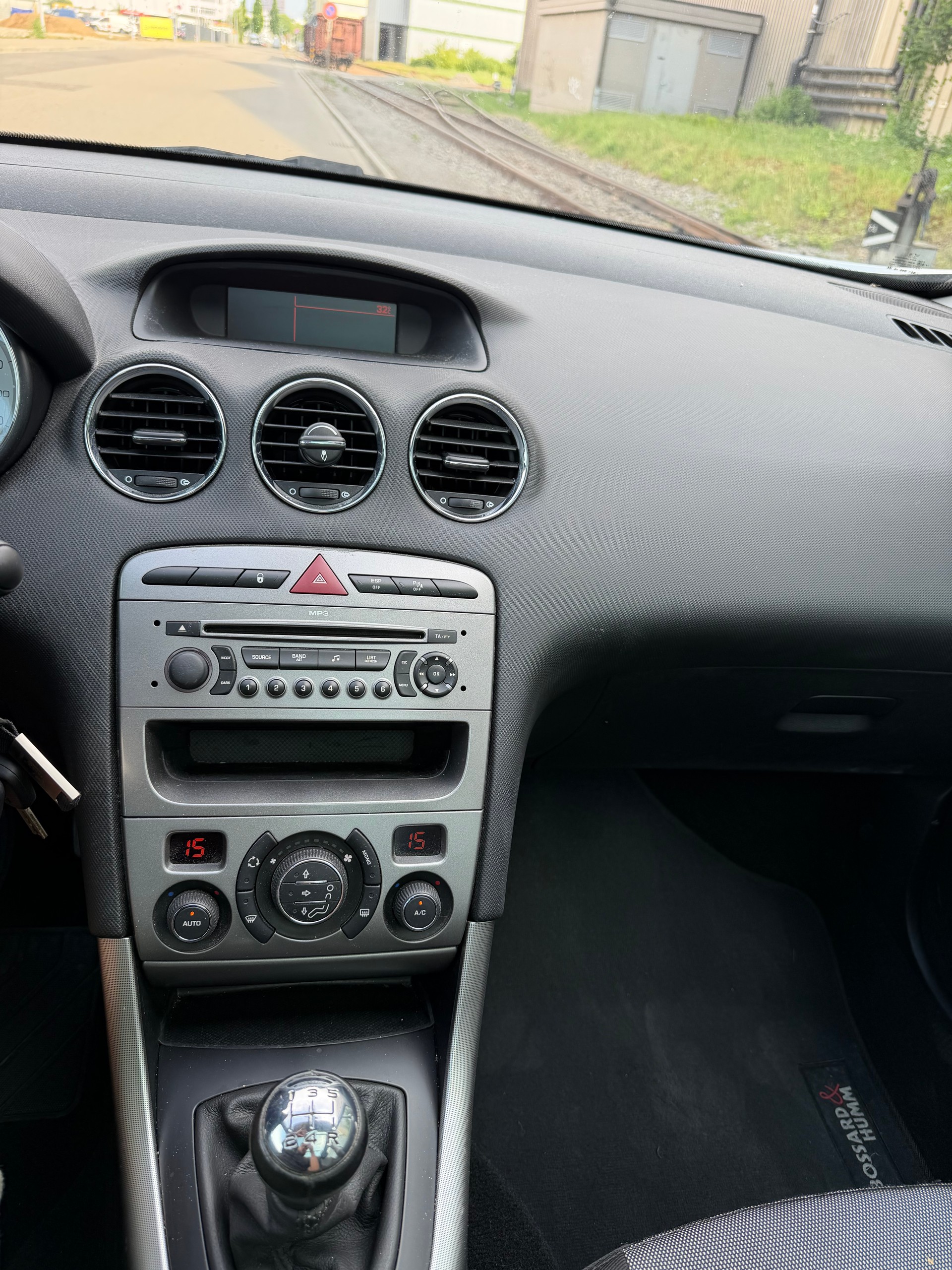 PEUGEOT 308 1.6 16V T Black&Silver **FRISCH AB MFK**-image-11
