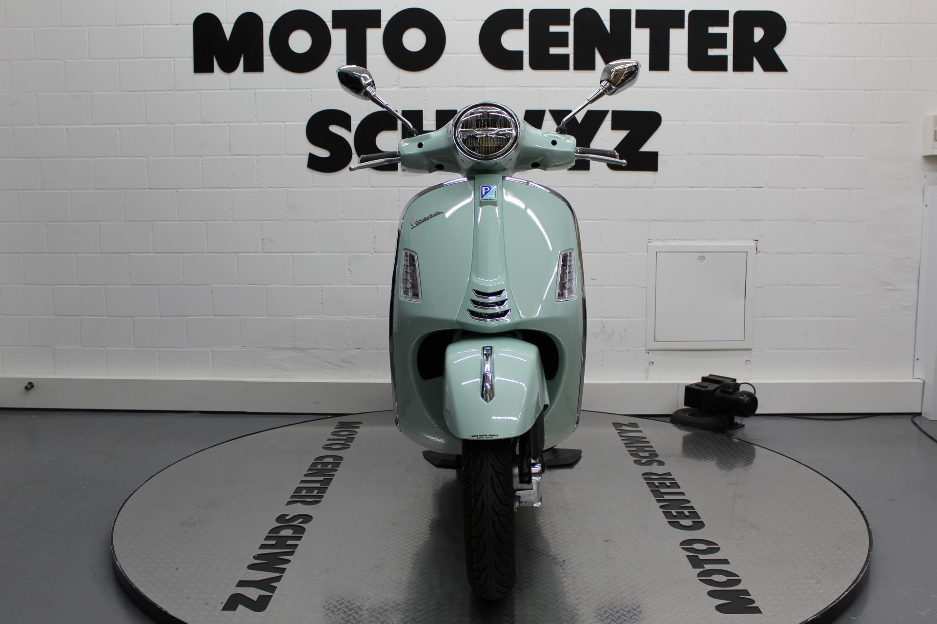 PIAGGIO Vespa Primavera 125-image-2