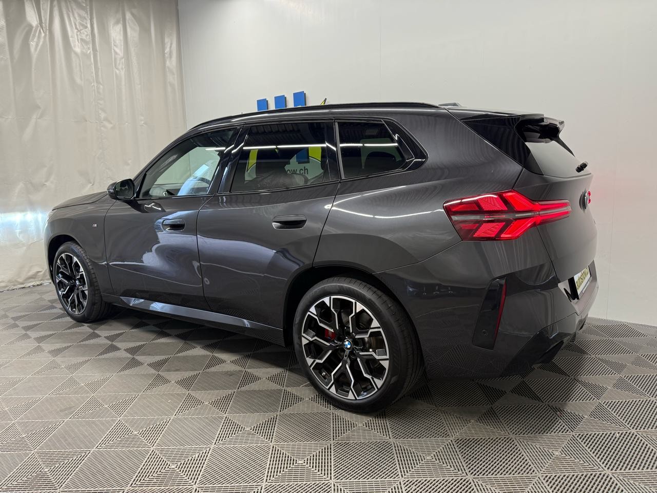 BMW X3 xDrive 48V 20d M Sport Pro-showroom-element-1