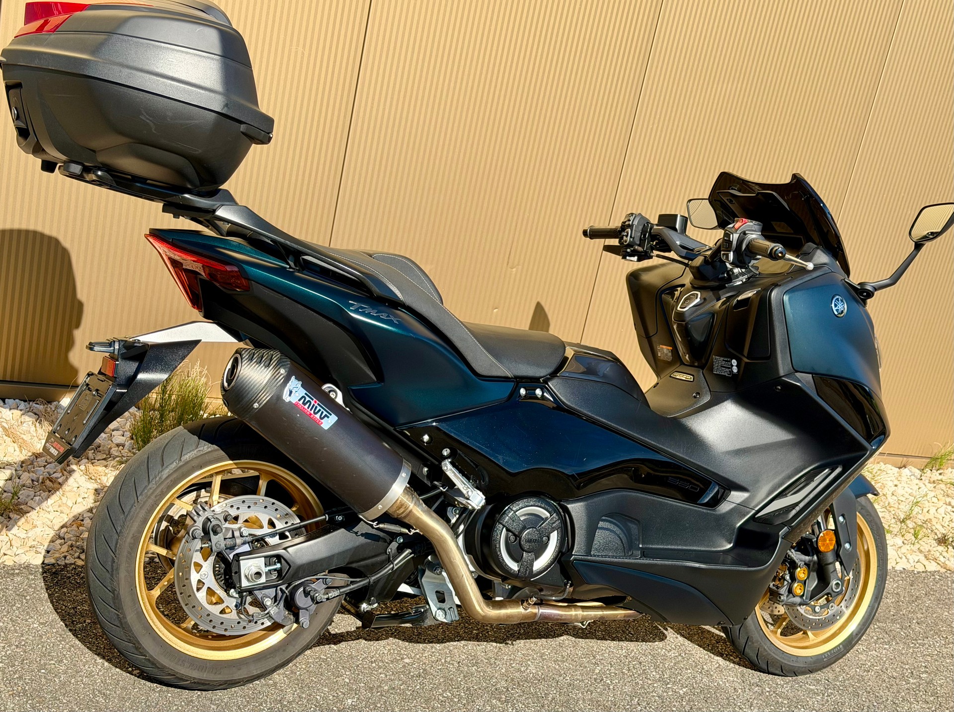 YAMAHA T-MAX Tech-Max XP 560-image-4