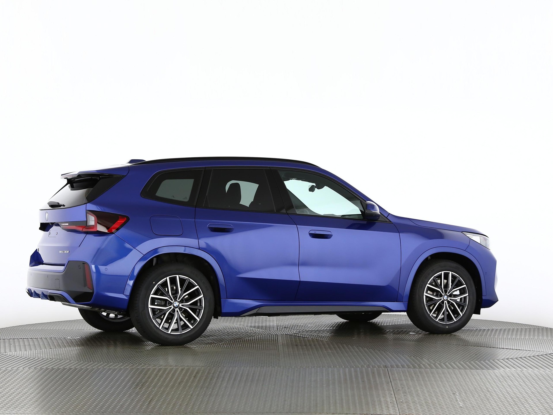 BMW X1 30e xDrive paddles-image-21