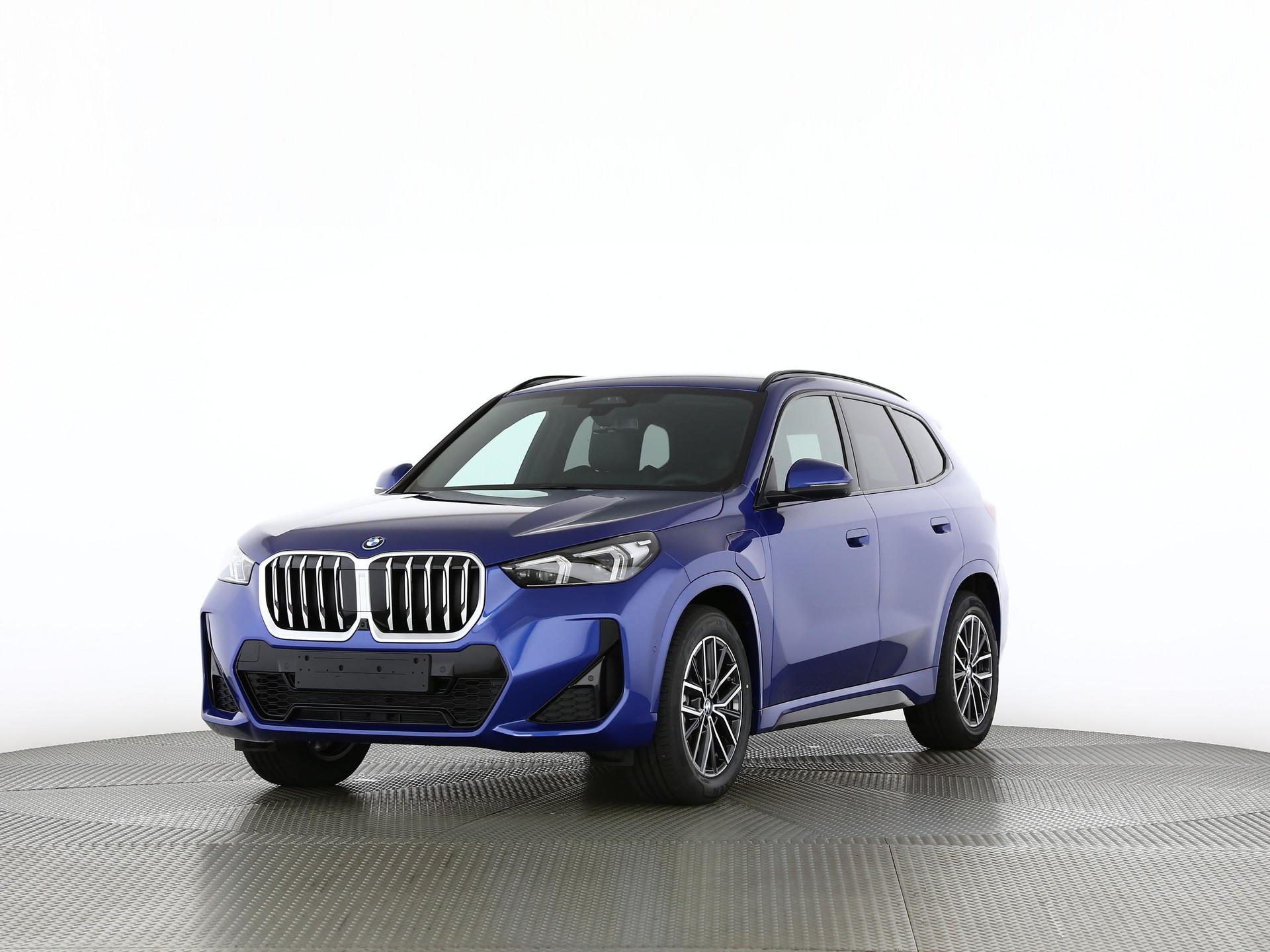 BMW X1 30e xDrive paddles-image-7