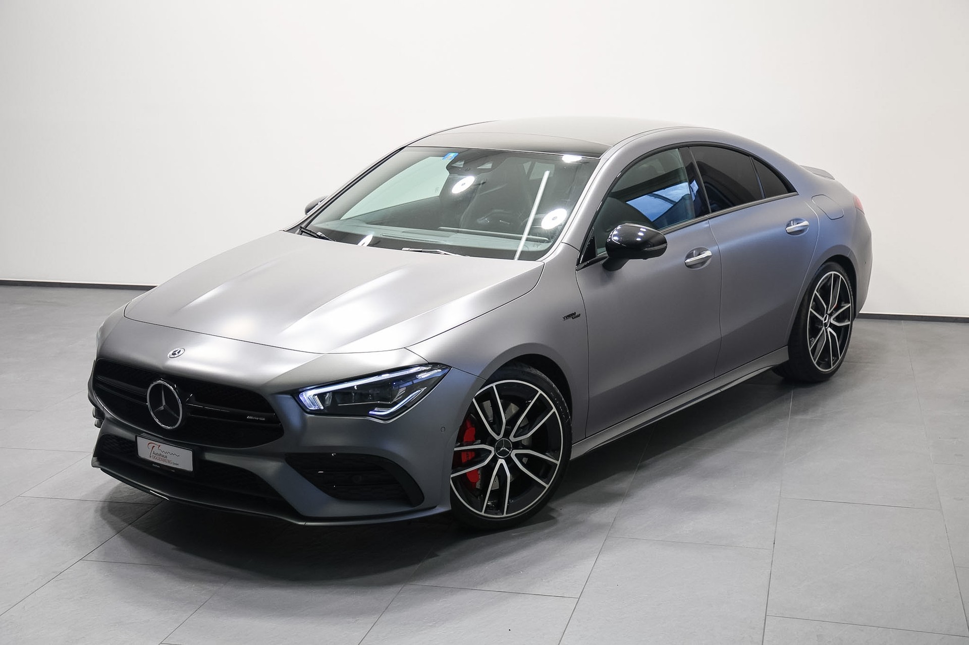 MERCEDES-BENZ CLA 35 AMG 4Matic 7G-DCT *CH-Fahrzeug*Grau Mattlackierung*Performance Sitze*-showroom-element-1