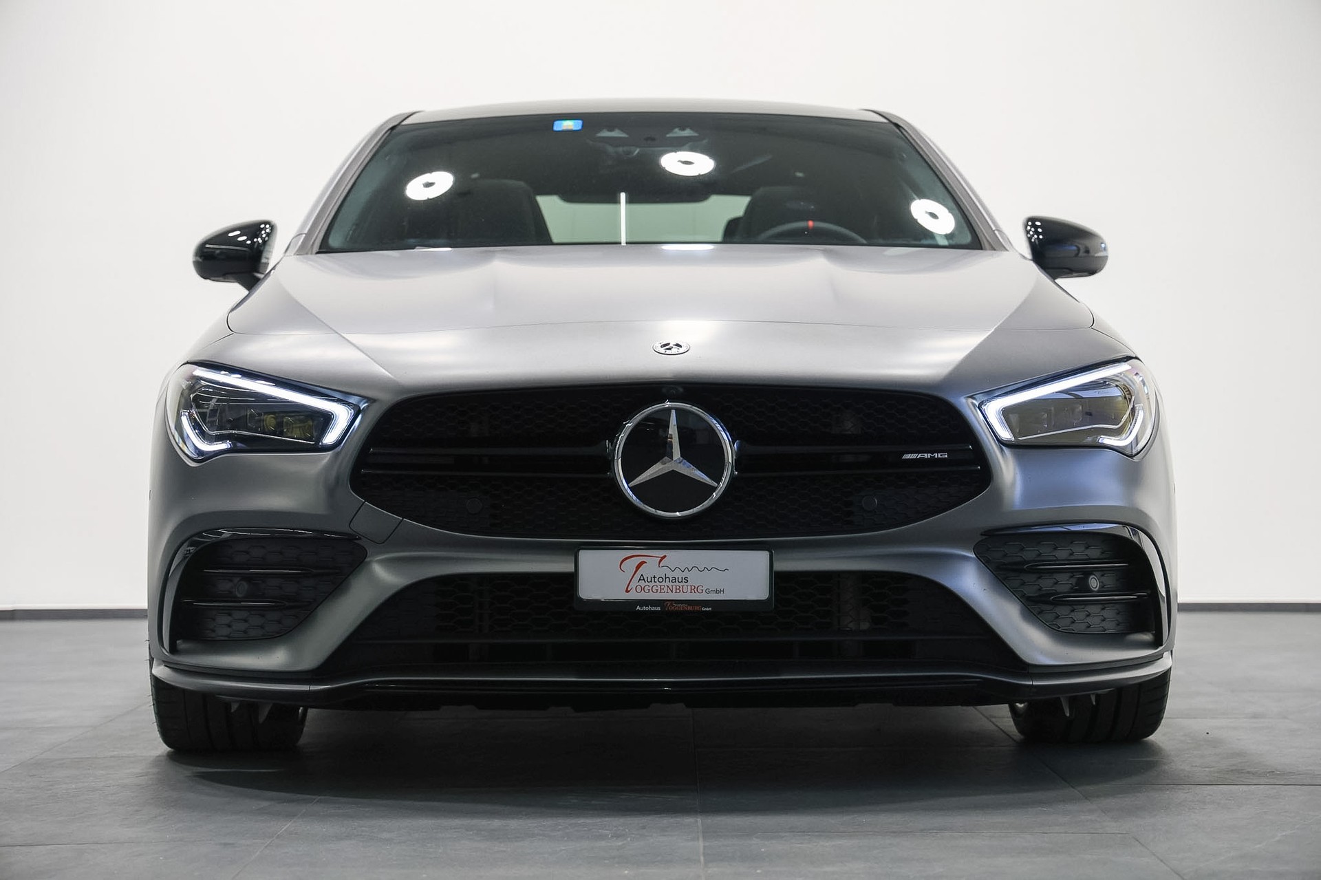 MERCEDES-BENZ CLA 35 AMG 4Matic 7G-DCT *CH-Fahrzeug*Grau Mattlackierung*Performance Sitze*-image-4