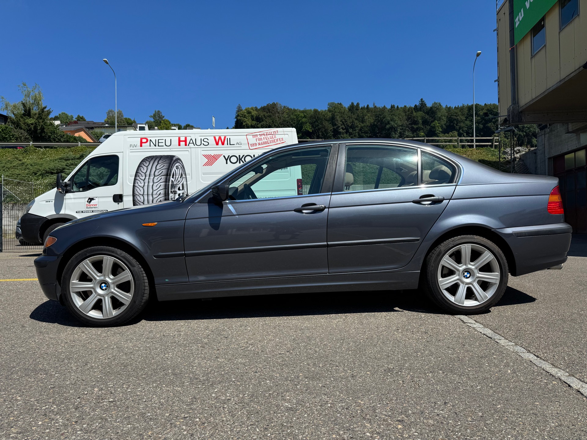 BMW 330xi