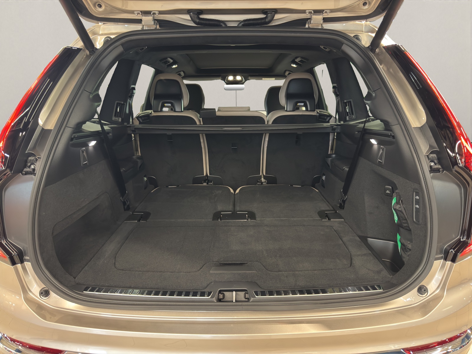 VOLVO XC90 2.0 T8 TE Ultra Bright eAWD-image-15
