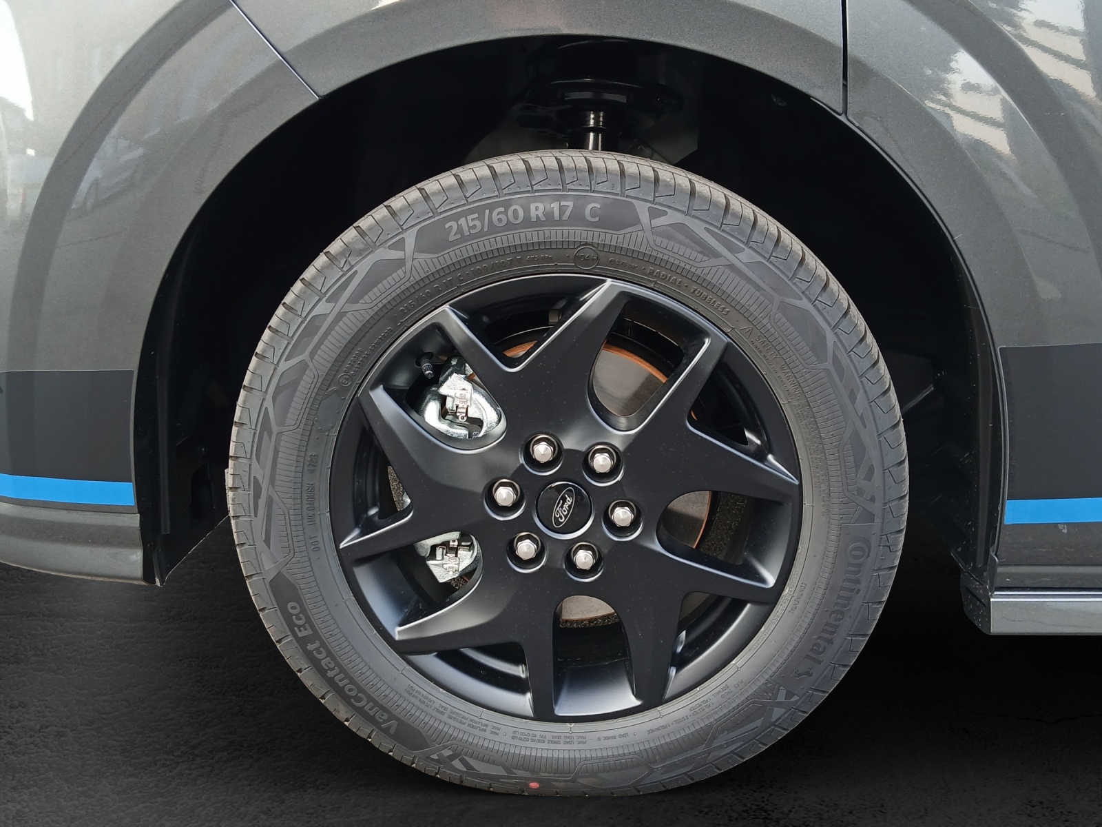 FORD Tourneo Custom Bus 340 L1 2.5 Duratec 233 Sport PHEV-image-15