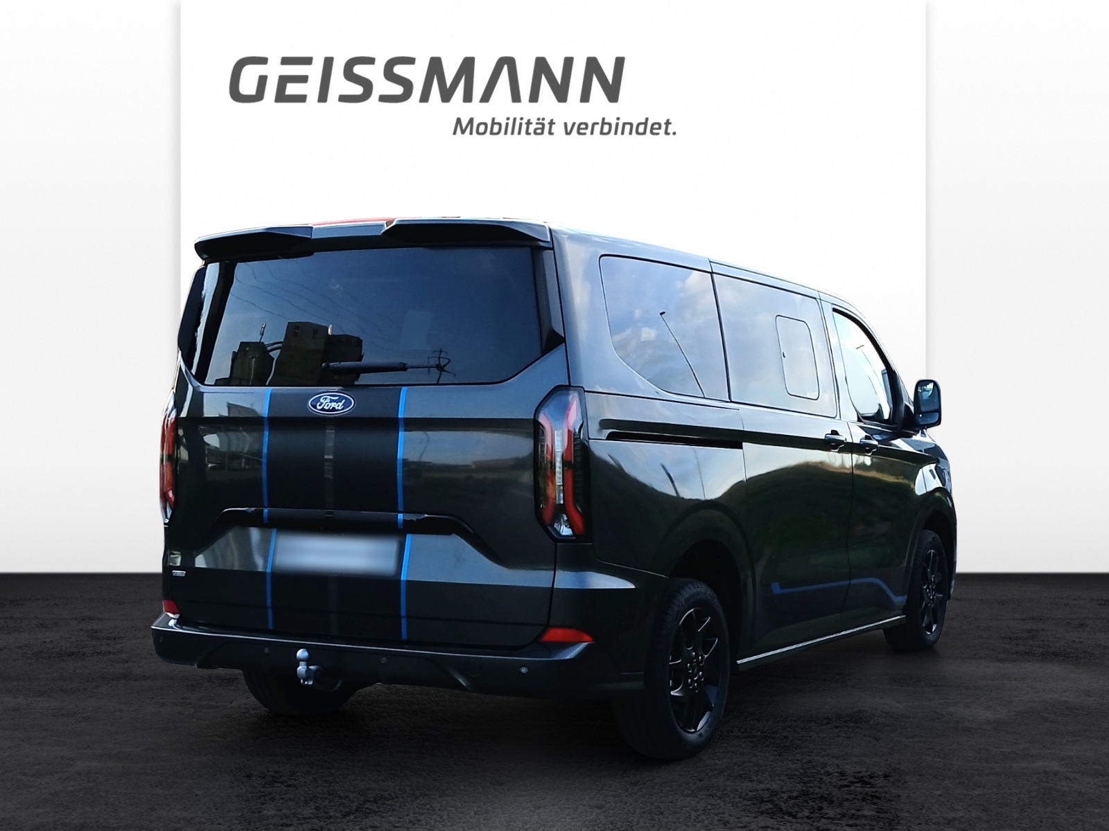 FORD Tourneo Custom Bus 340 L1 2.5 Duratec 233 Sport PHEV-showroom-element-3