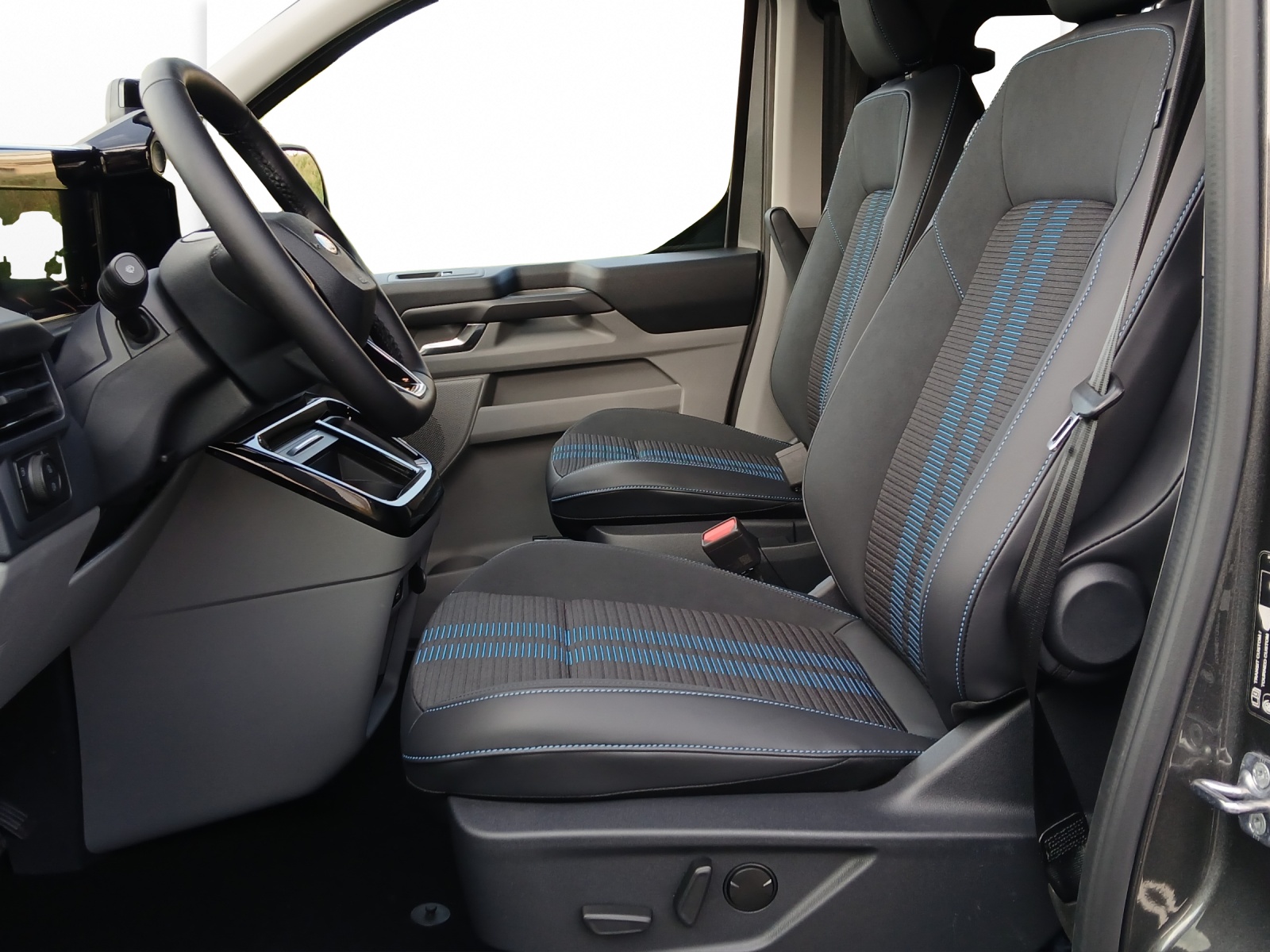 FORD Tourneo Custom Bus 340 L1 2.5 Duratec 233 Sport PHEV-image-6