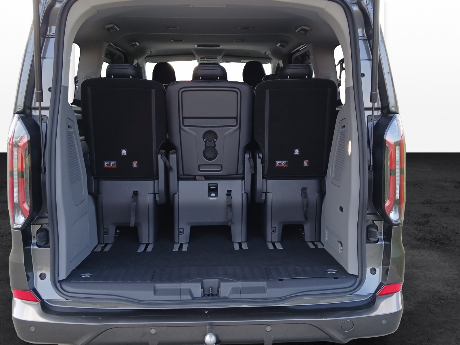 FORD Tourneo Custom Bus 340 L1 2.5 Duratec 233 Sport PHEV-image-14