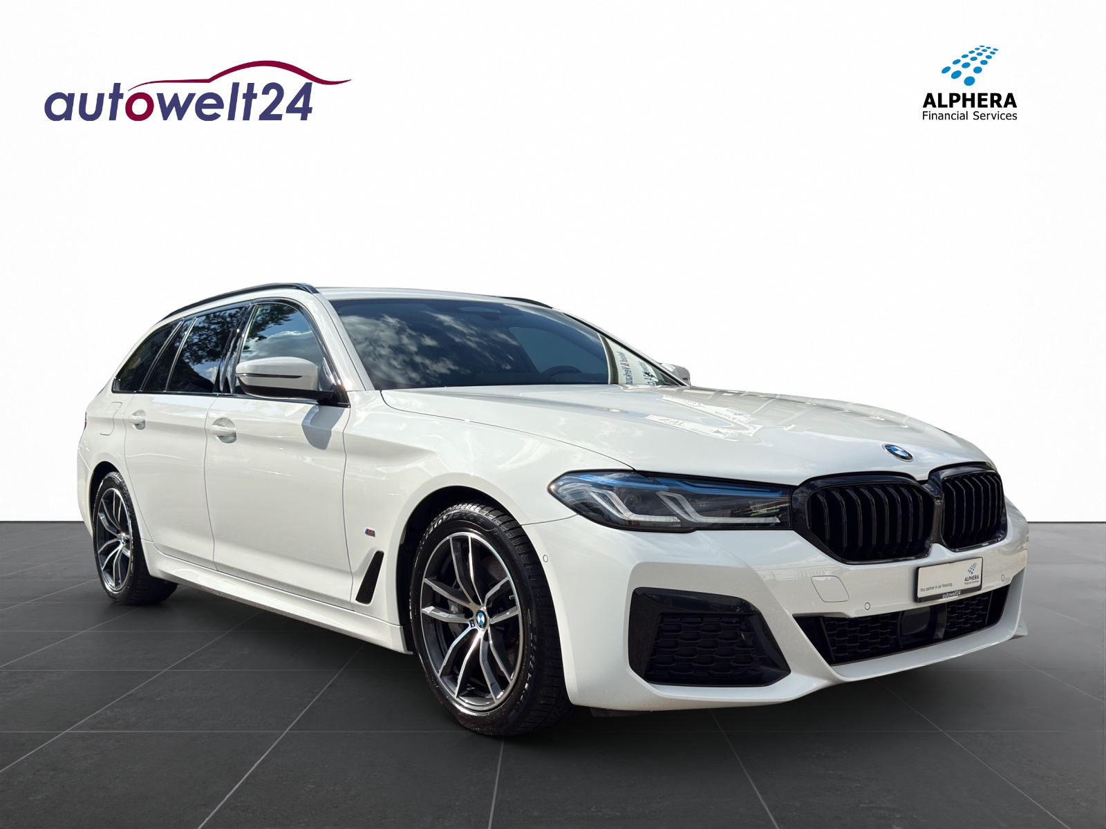 BMW 530d xDrive 48V Touring M Sport Steptronic-showroom-element-2
