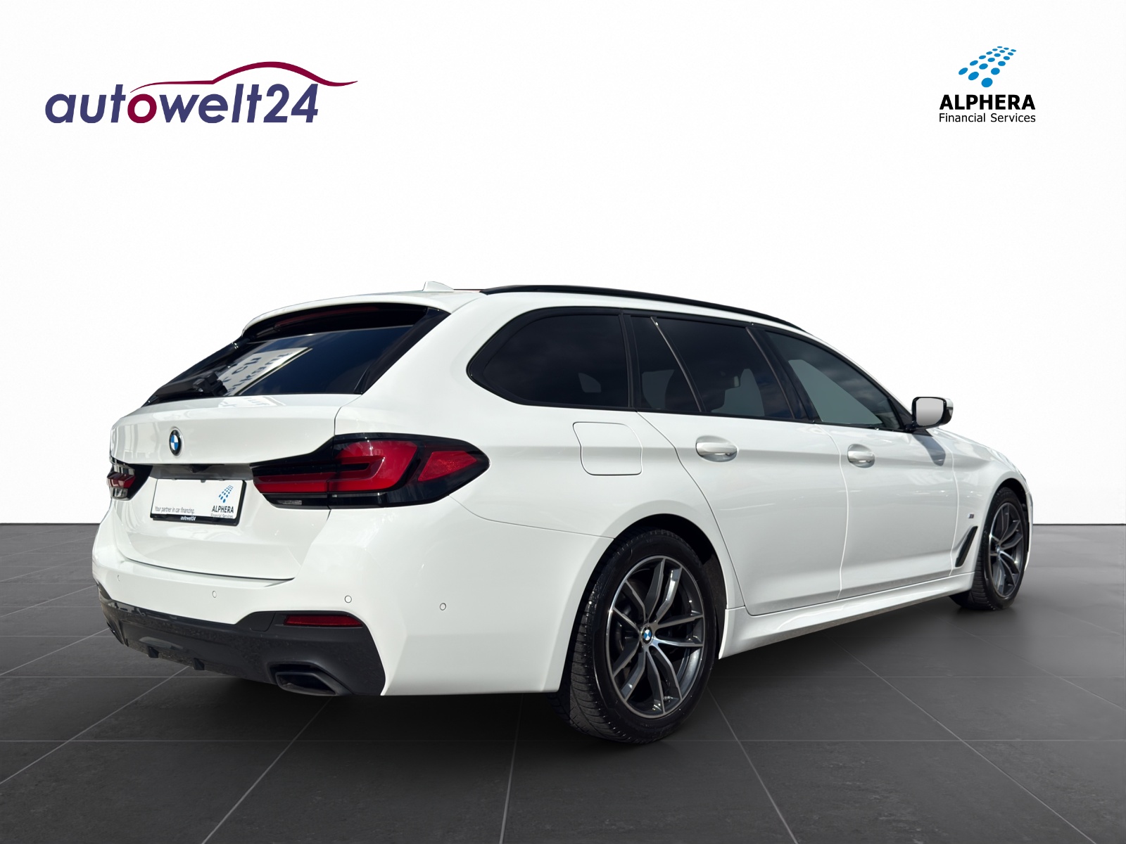BMW 530d xDrive 48V Touring M Sport Steptronic-image-4