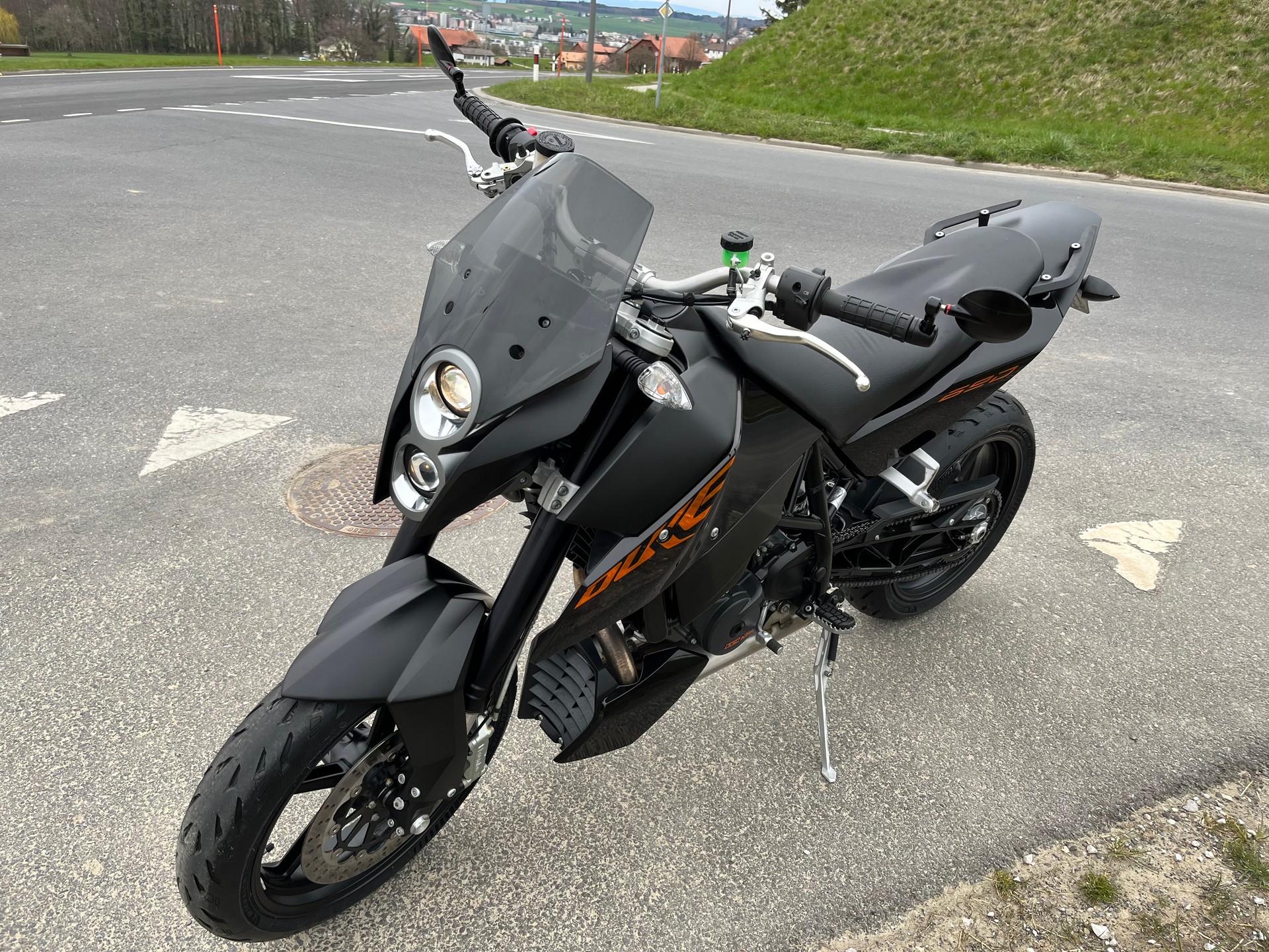 KTM 690 Duke III-image-2